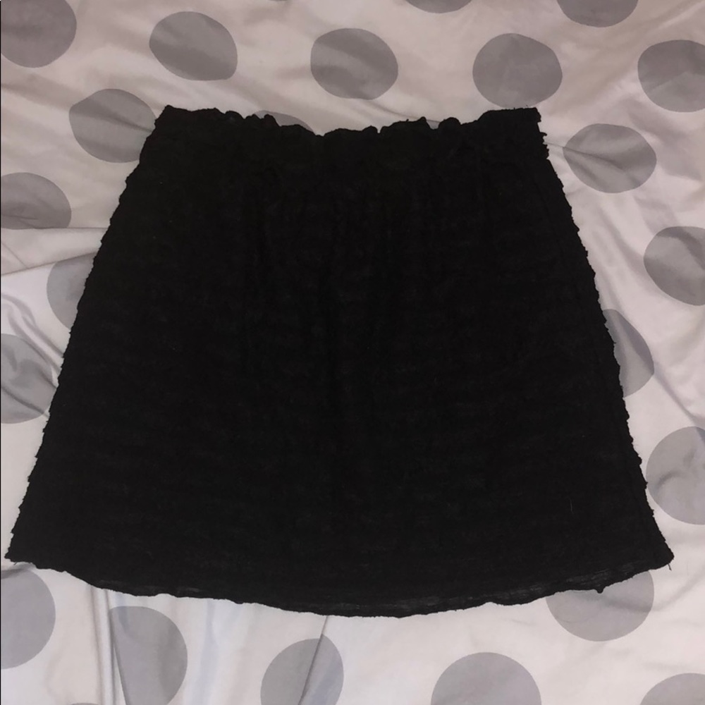 Ruffled black skirt